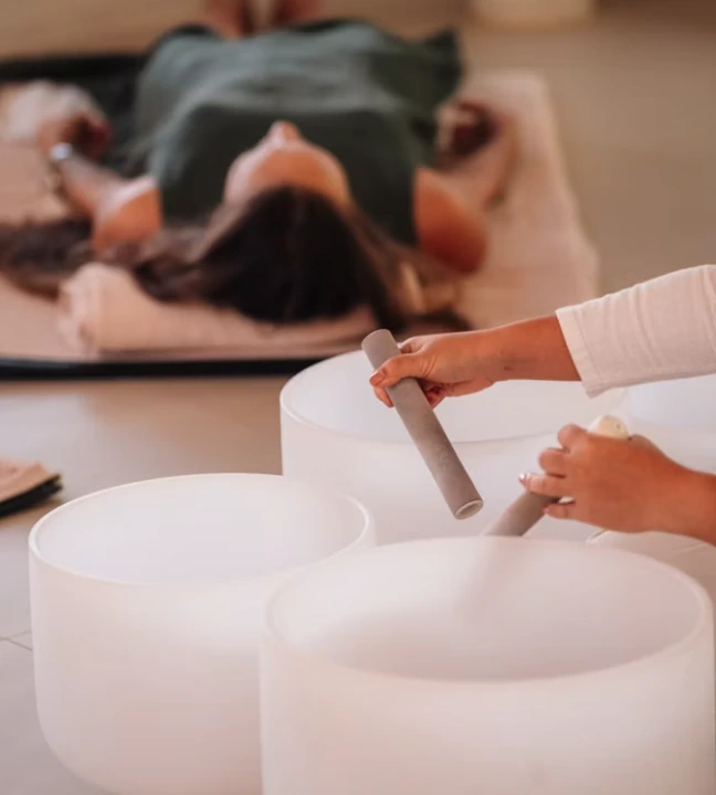 Sound bath session with crystal singing bowls